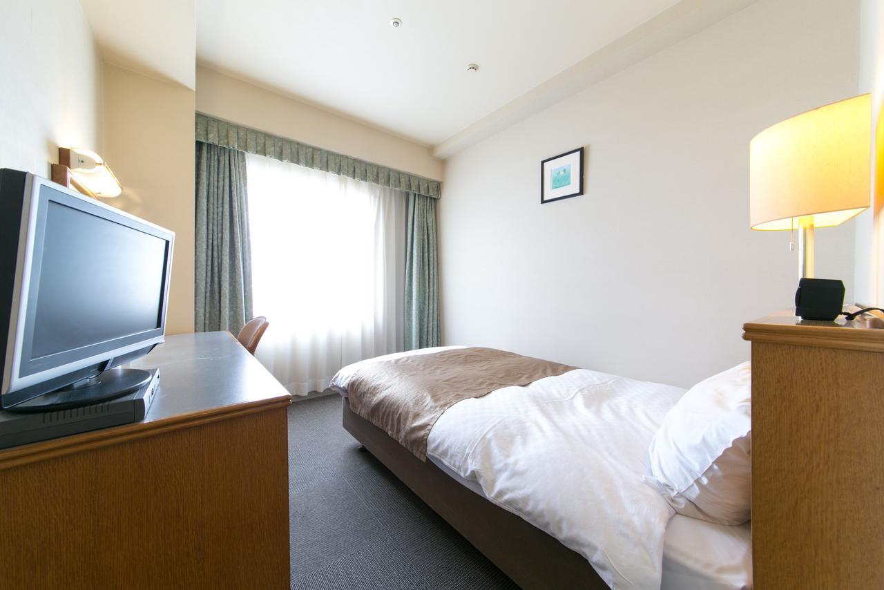 Pearl Hotel Ota Isesaki Bagian luar foto