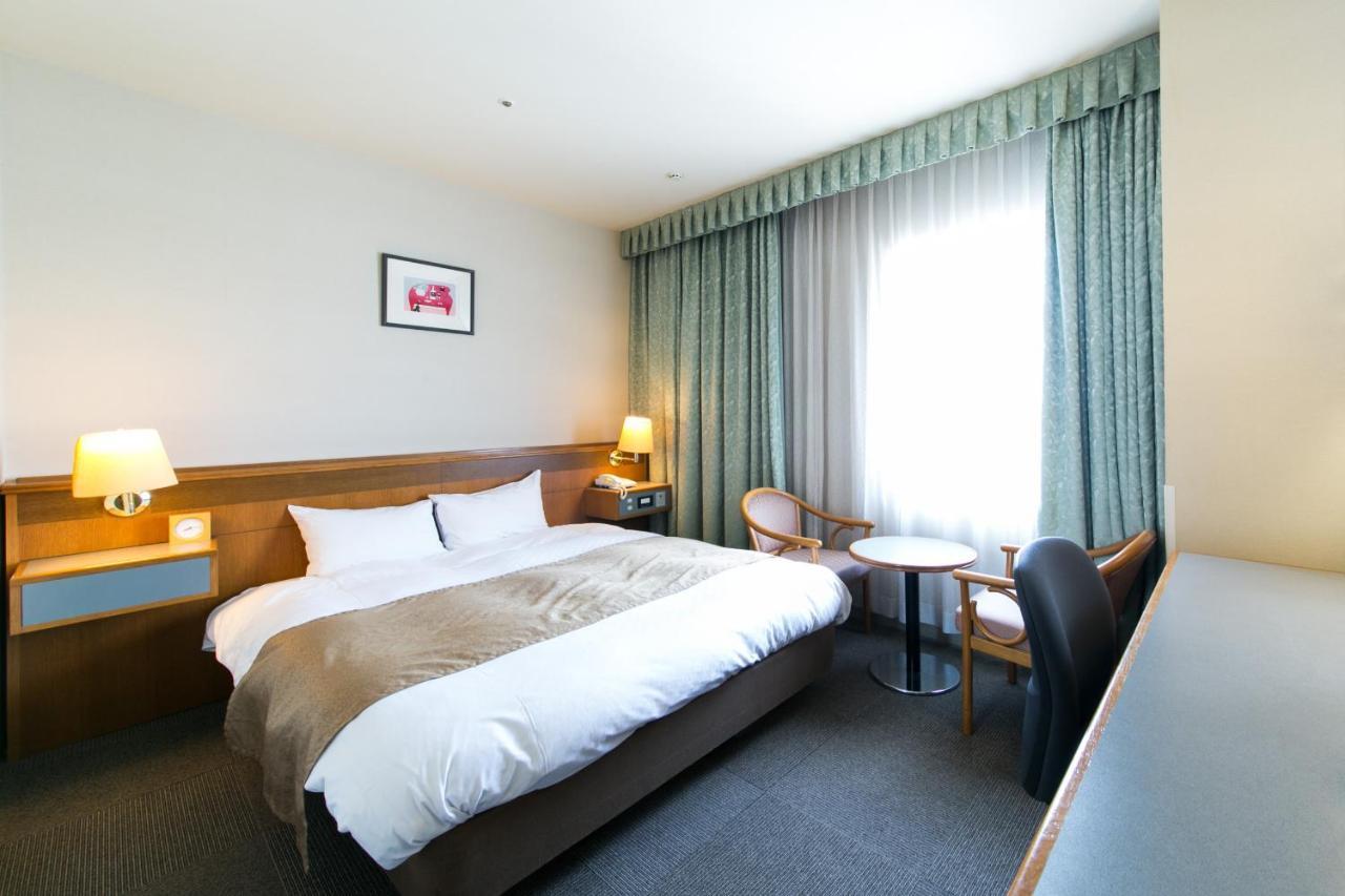 Pearl Hotel Ota Isesaki Bagian luar foto